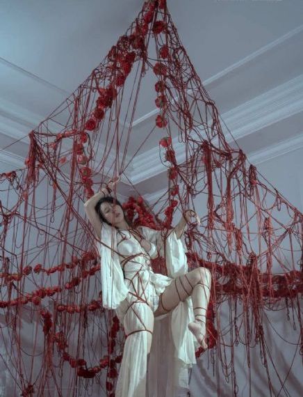 寂寞的女教师2_JVID性感写真