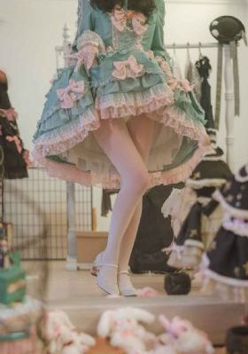 丰满少妇与大狼拘_国产剧高清迅雷在线观看